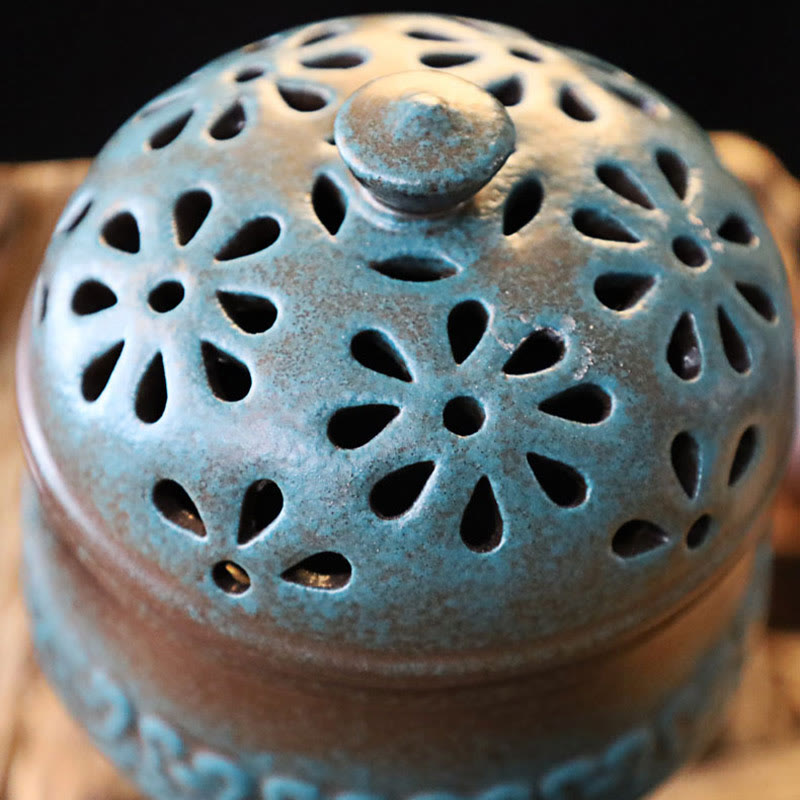 Mini Hollow Spiritual Meditation Ceramic Small Incense Burner Decoration