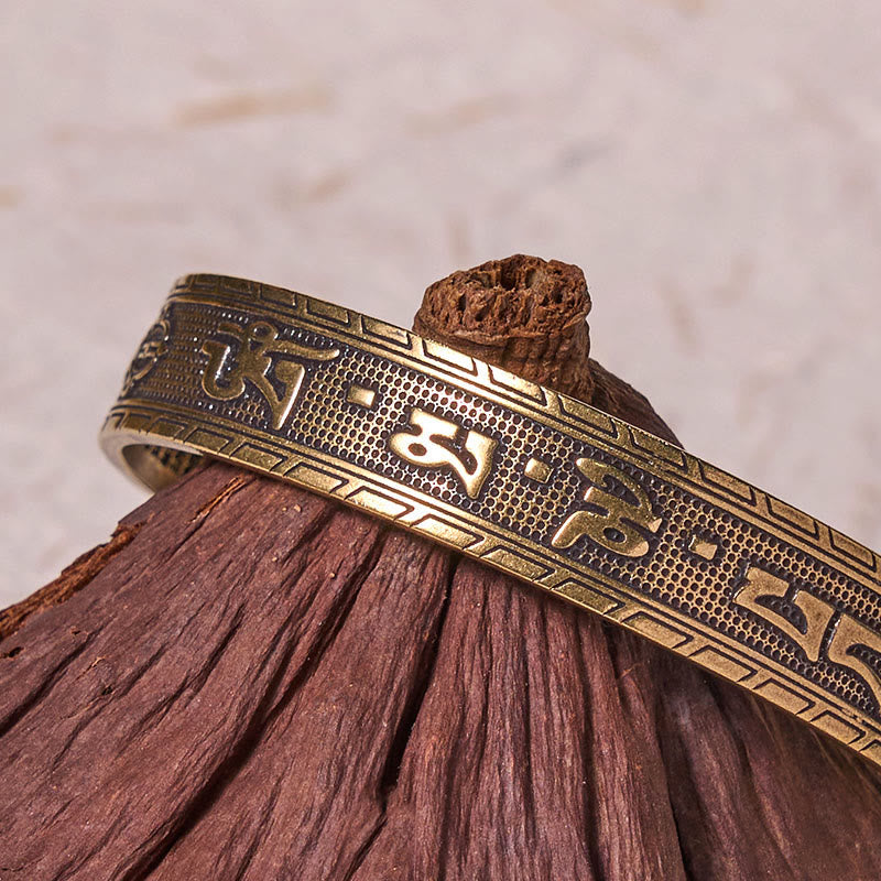 Six True Words 'om Mani Padme Hum' Heart Sutra Copper Brass Luck Wisdom Bracelet Bangle