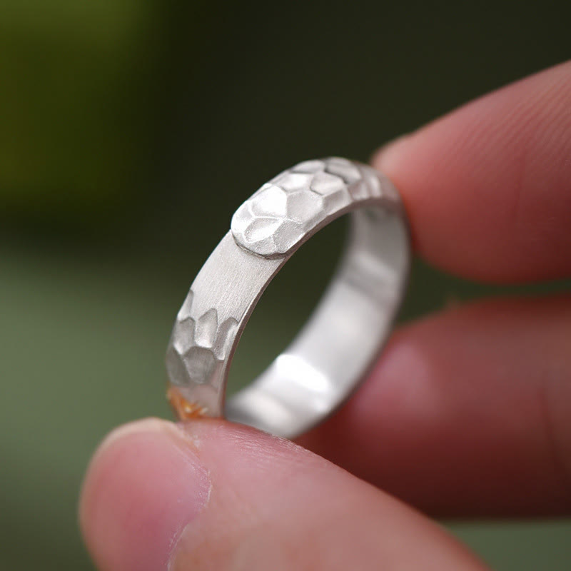 999 Sterling Silver Hammer Pattern Om Mani Padme Hum Balance Ring