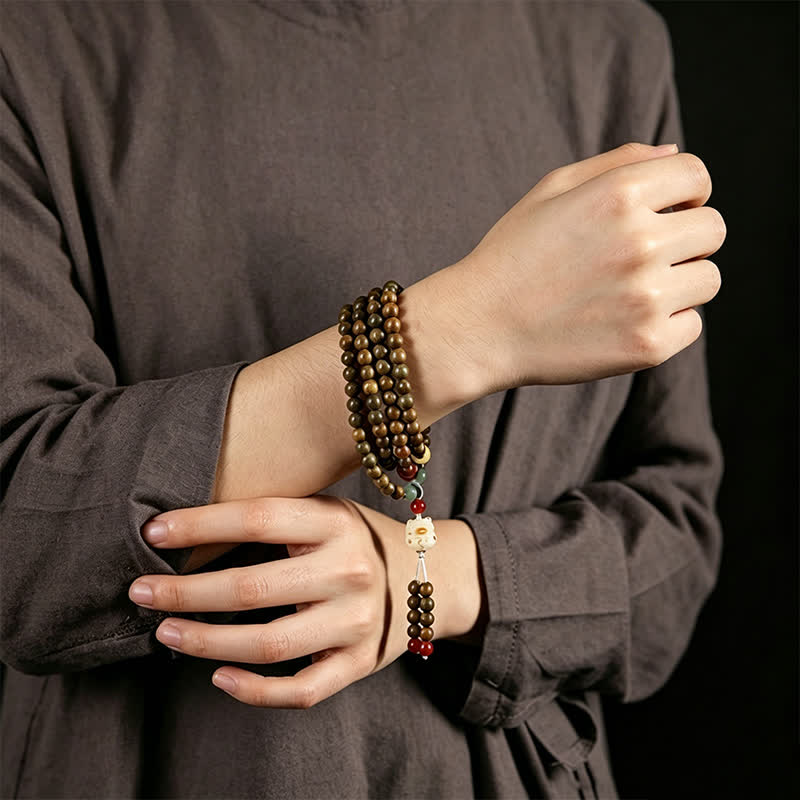 Green Sandalwood Serenity Hand-Woven Cat Charm Retro Ethnic Mala