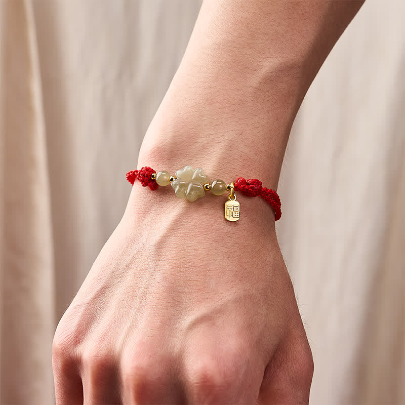 Natural Hetian Jade Four-leaf Clover Fu Character Luck Red String Bracelet
