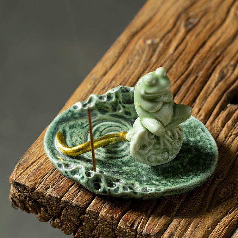 Leaf Meditation Frog Pattern Ceramic Incense Burner Decoration
