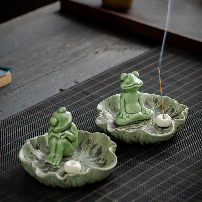 Leaf Meditation Frog Pattern Ceramic Incense Burner Decoration