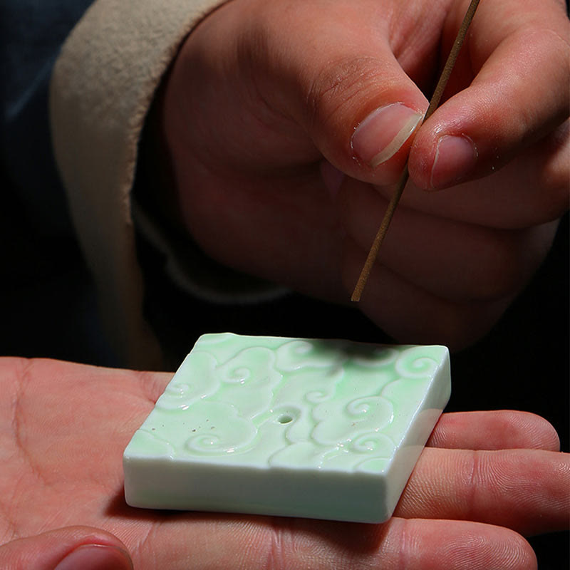 Mini Auspicious Clouds Design Stick Ceramic Small Incense Burner Decoration