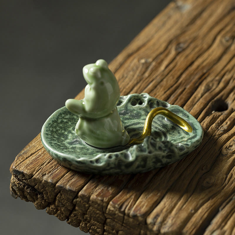 Leaf Meditation Frog Pattern Ceramic Incense Burner Decoration